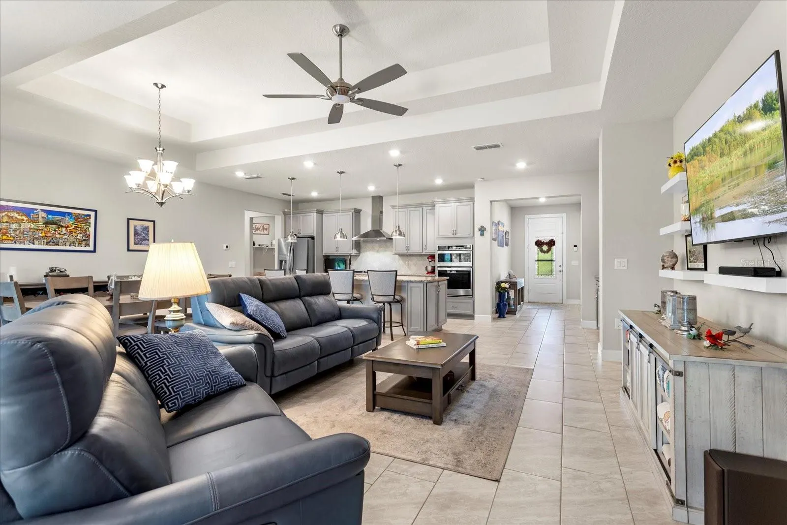 2743 RIVER CREEK LN