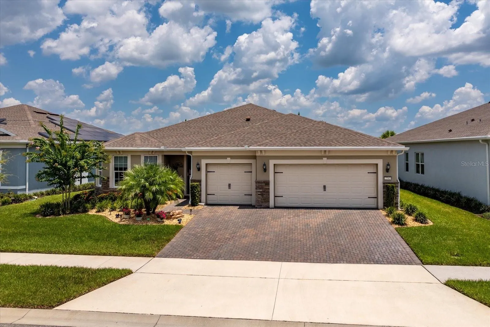 2743 RIVER CREEK LN