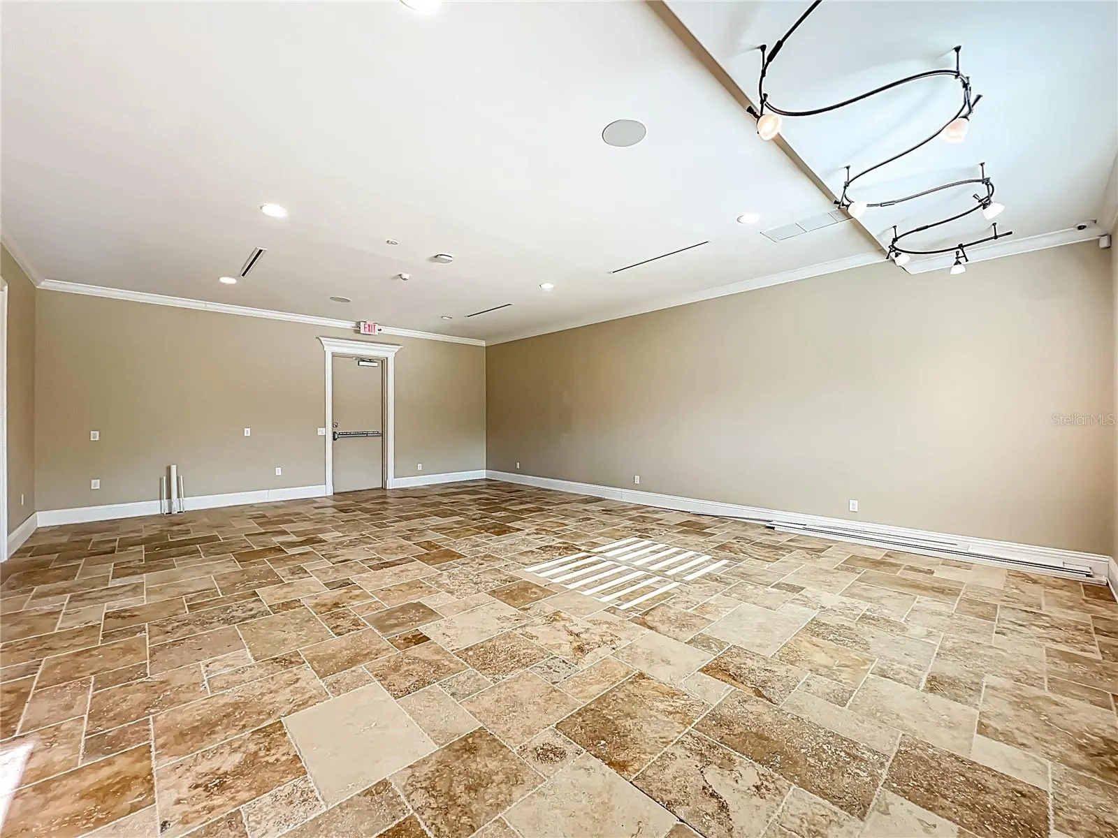 4850 HOLOPAW RD