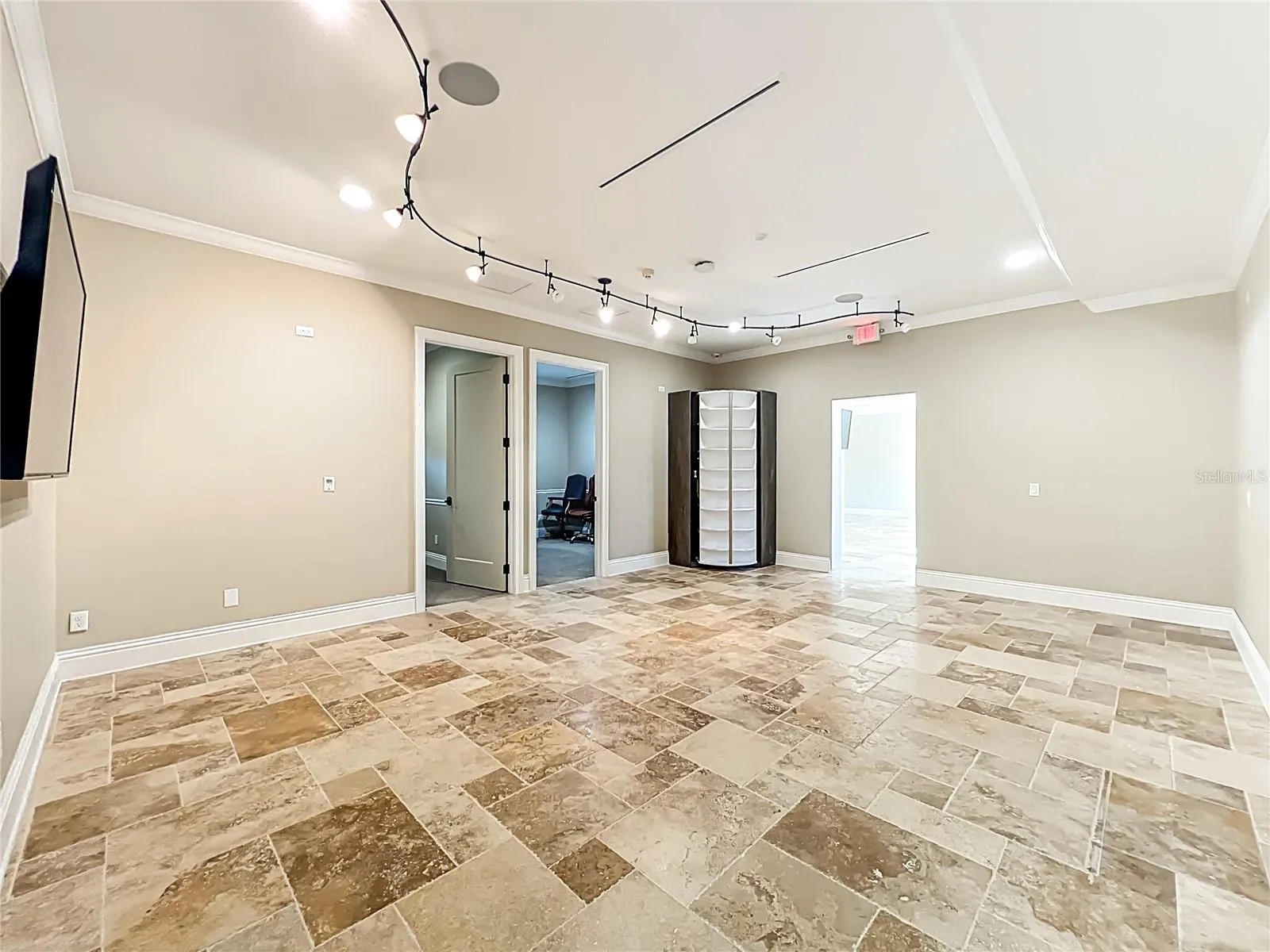 4850 HOLOPAW RD