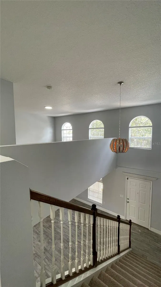 205 JOCELYN DR