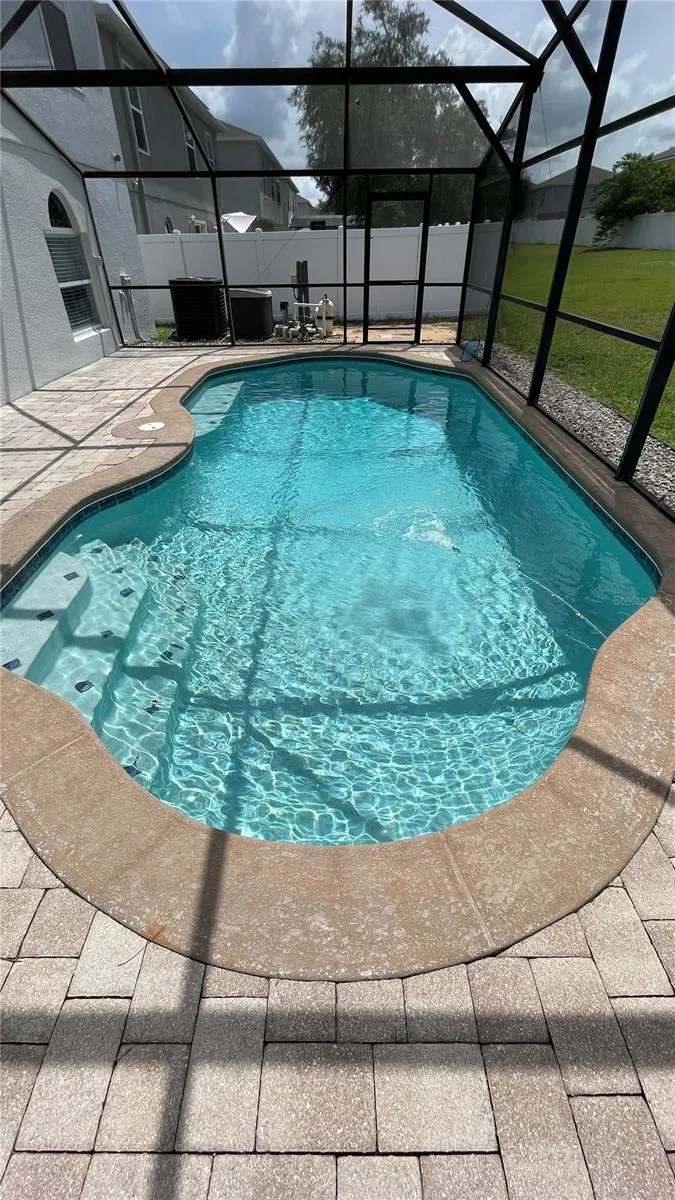 205 JOCELYN DR