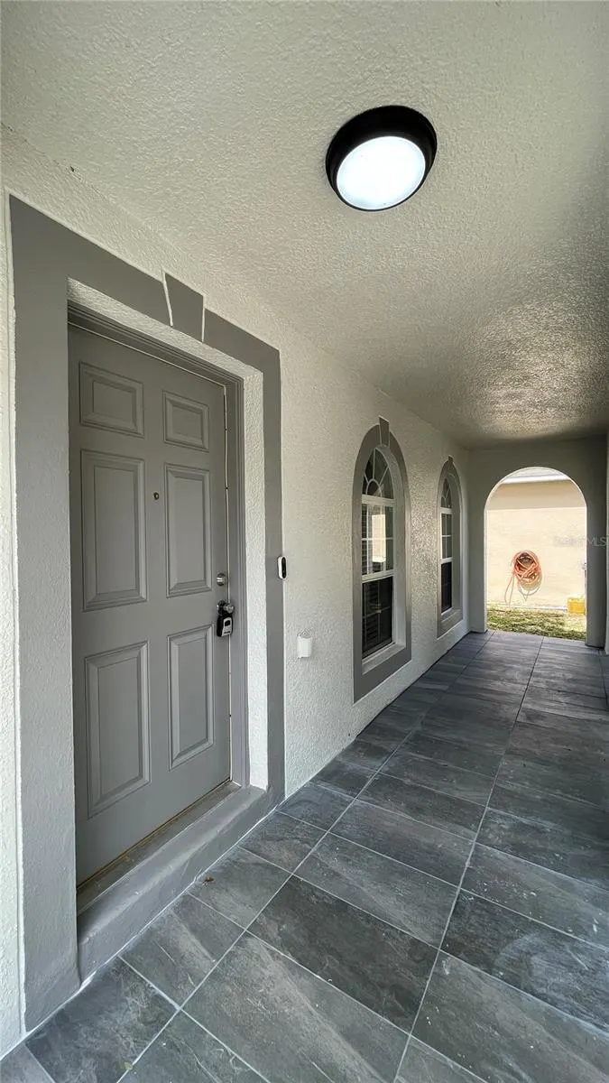 205 JOCELYN DR