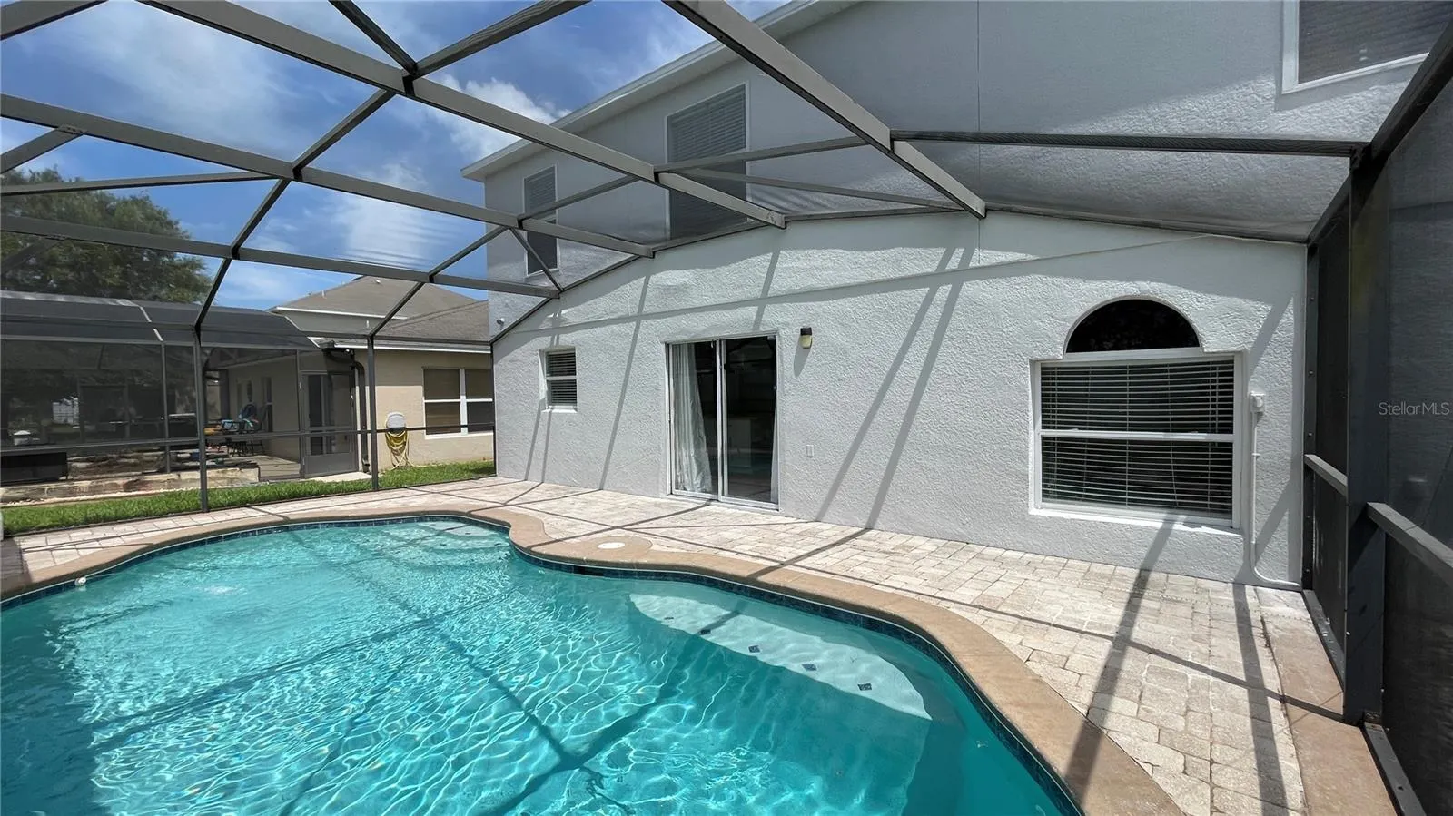205 JOCELYN DR