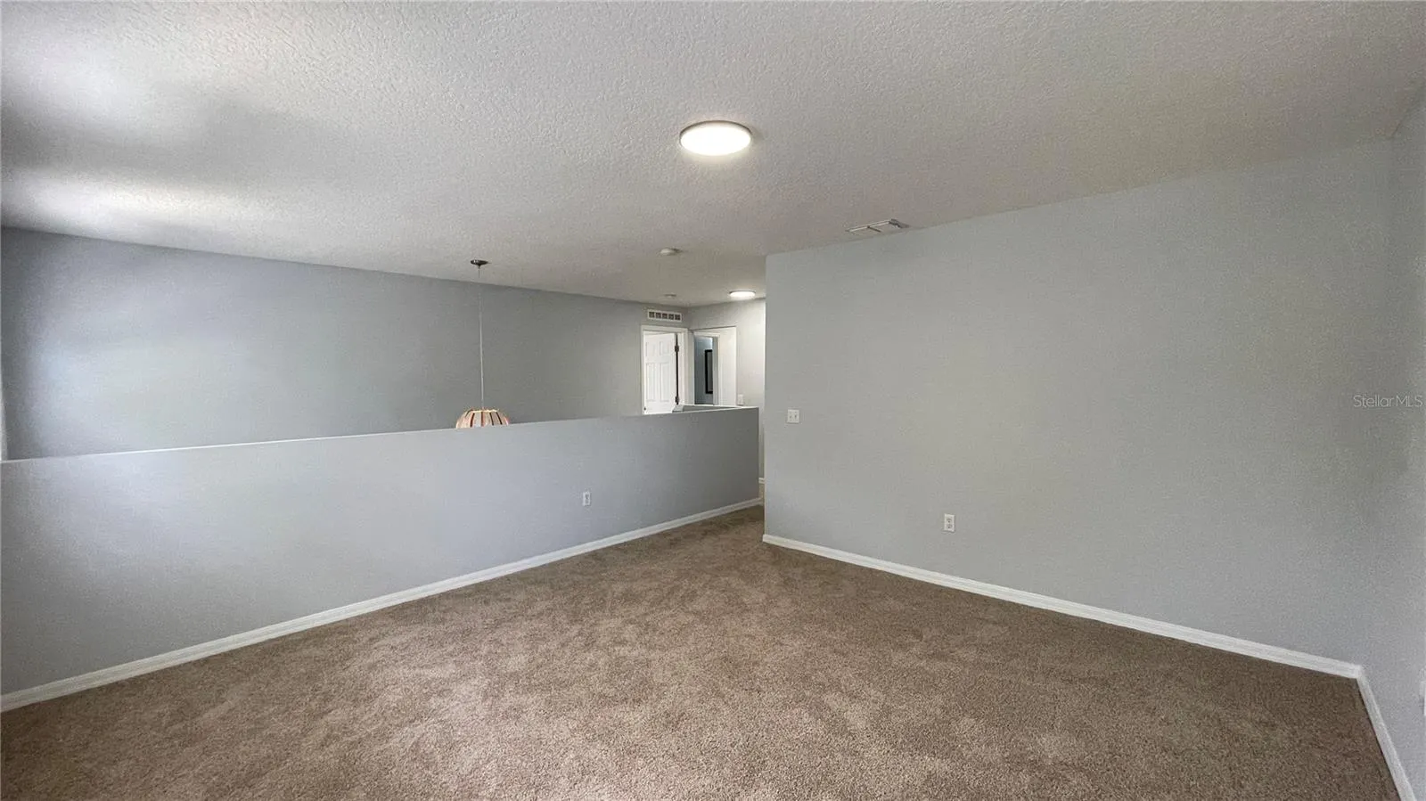 205 JOCELYN DR