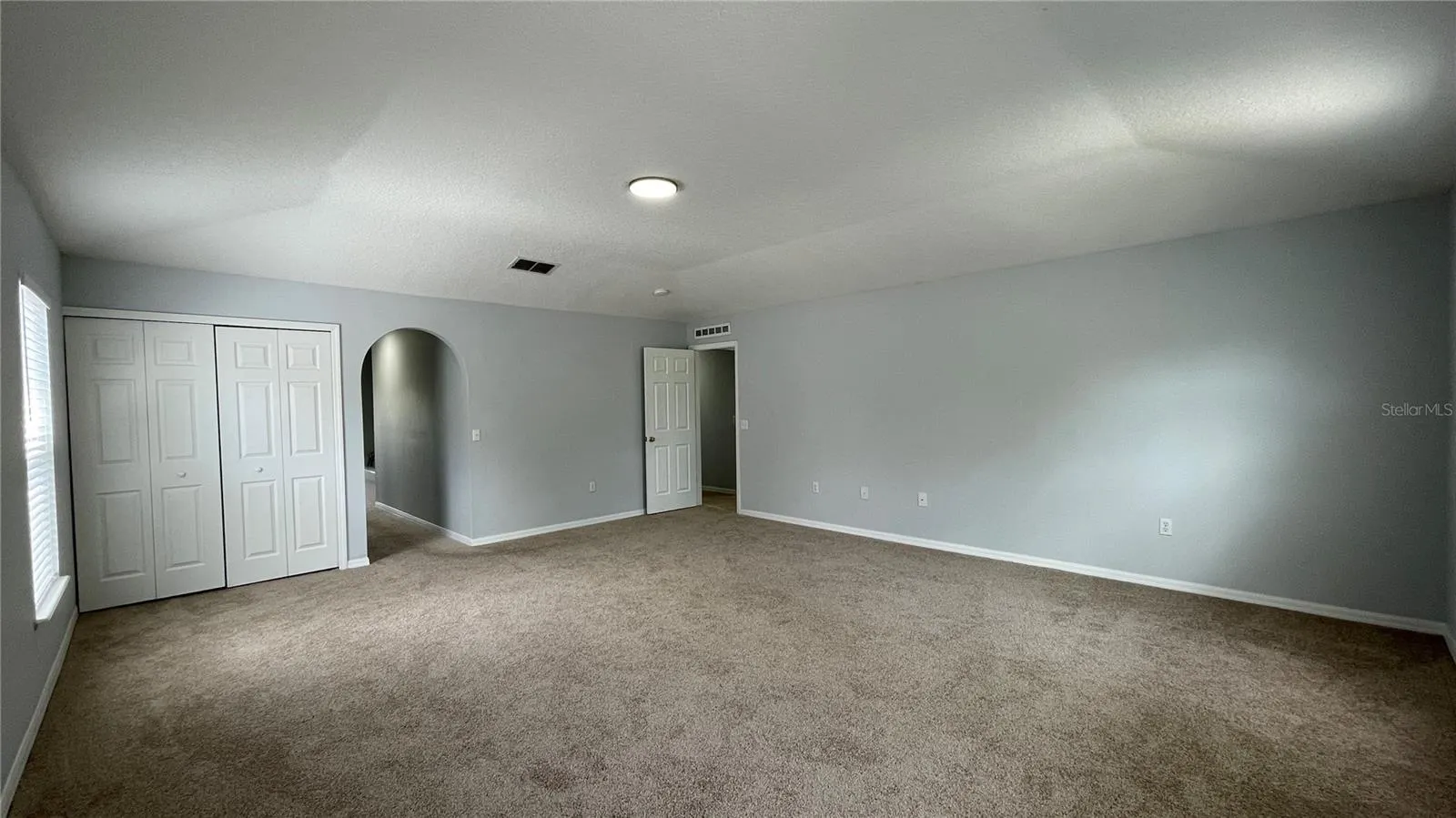 205 JOCELYN DR