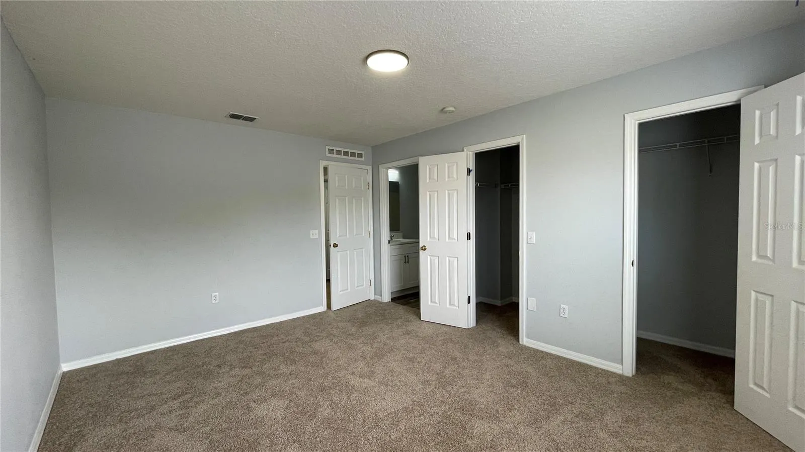 205 JOCELYN DR