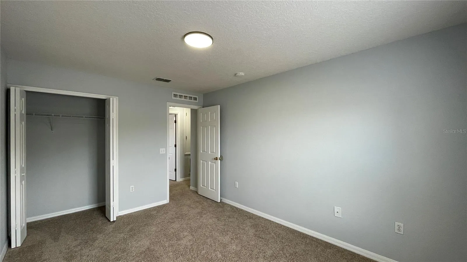 205 JOCELYN DR