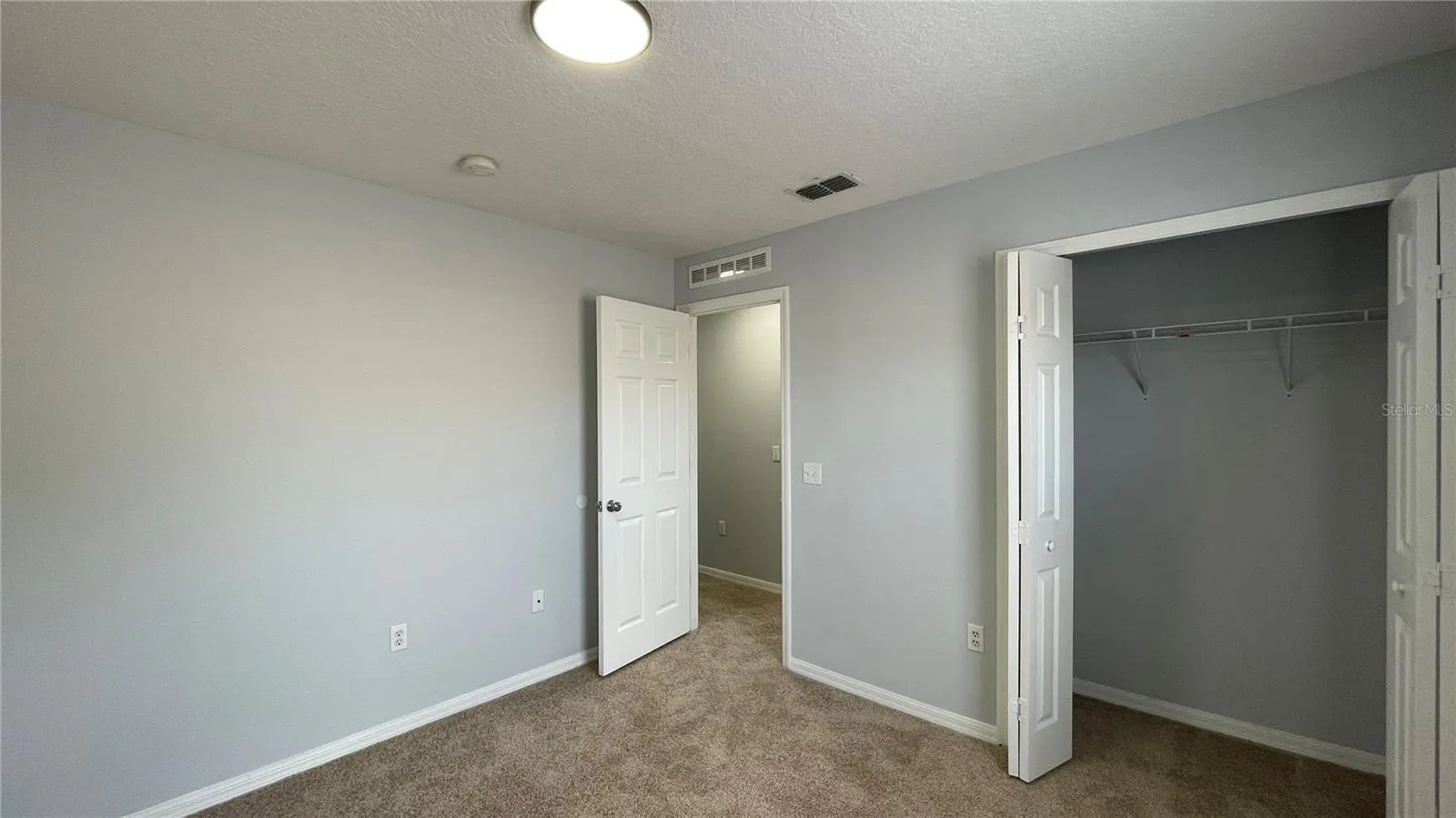 205 JOCELYN DR