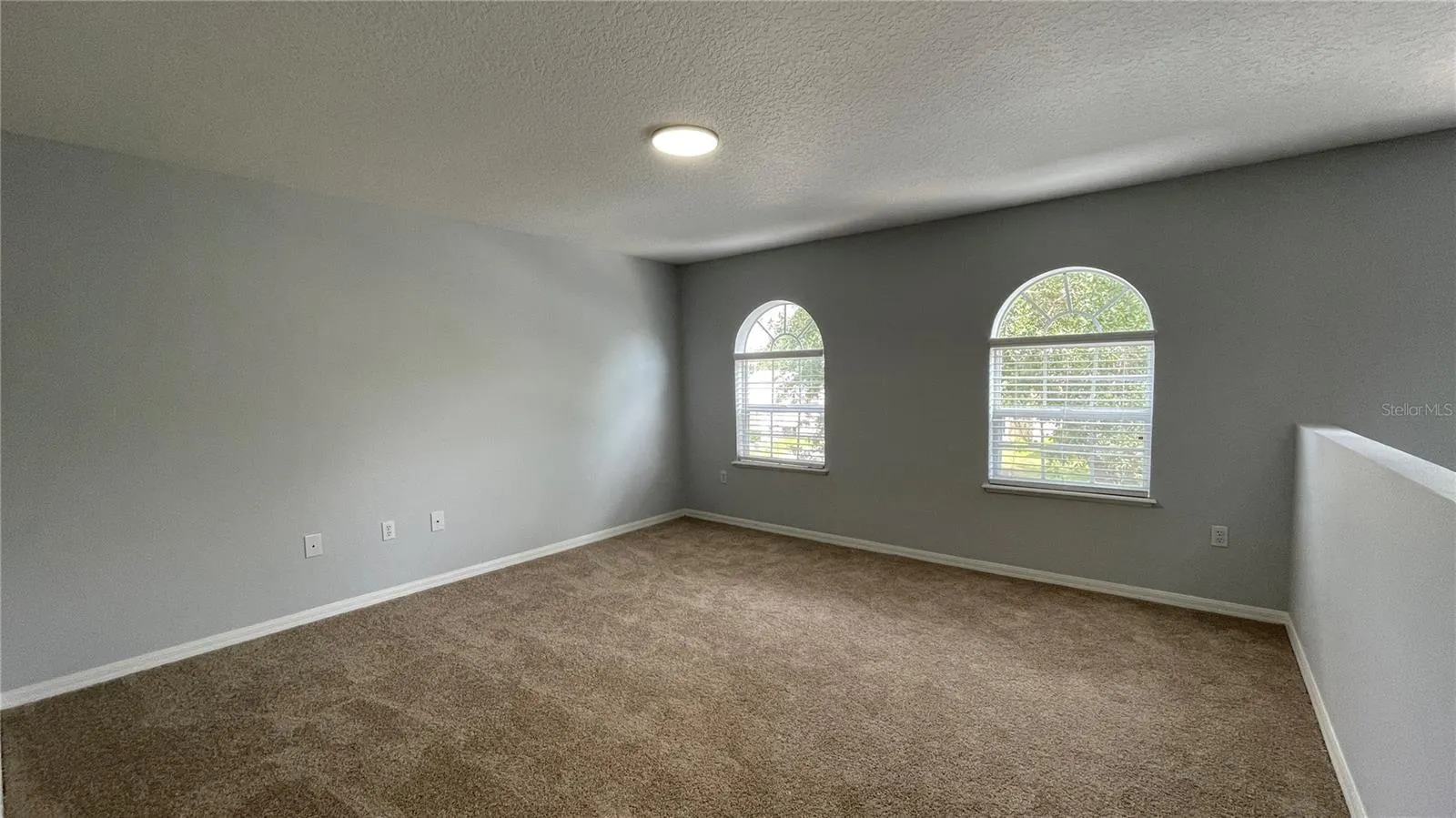 205 JOCELYN DR
