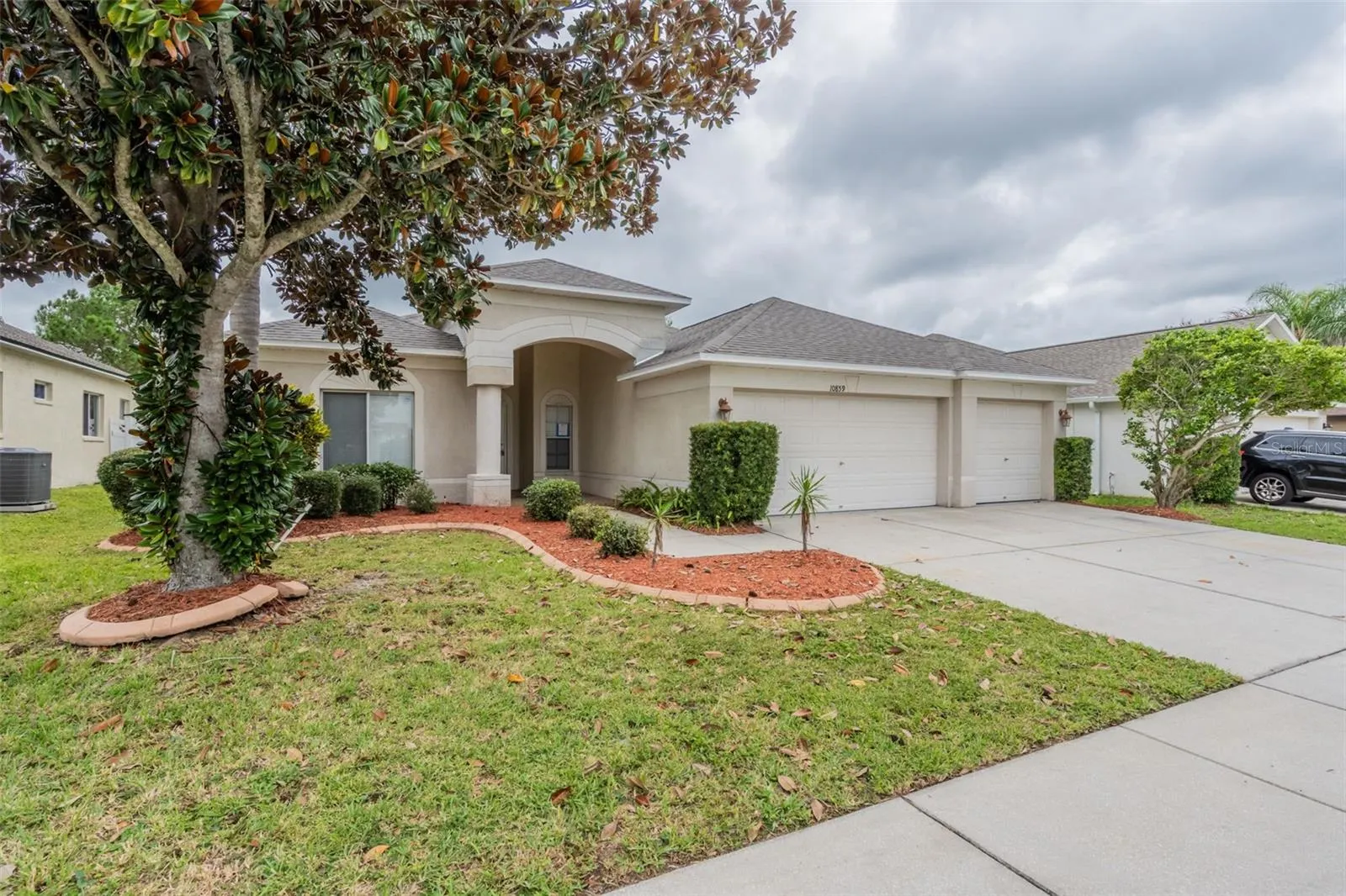 10859 HOFFNER EDGE DR