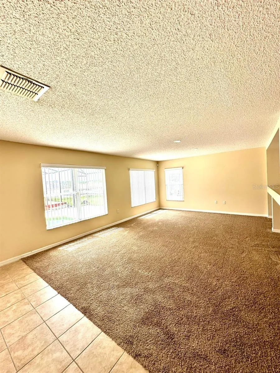 410 CANNA DR