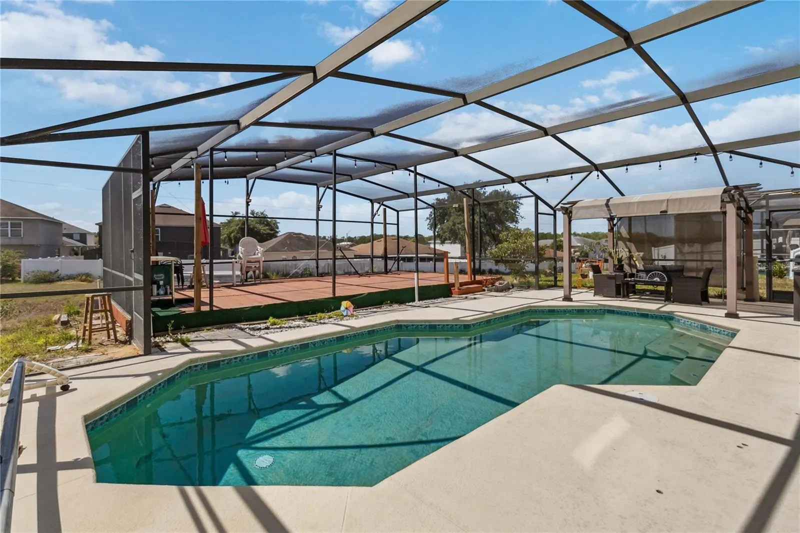 410 CANNA DR