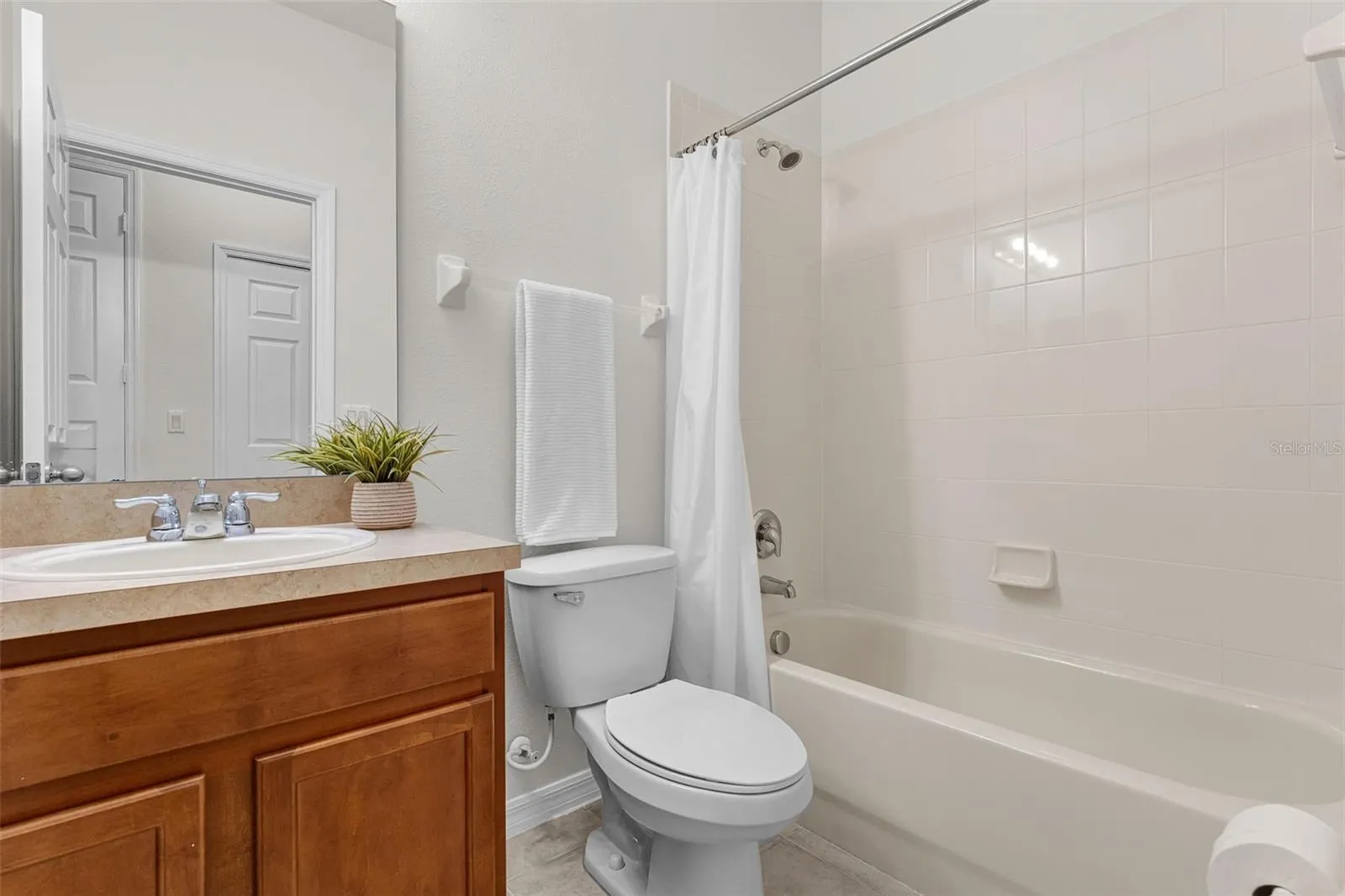 9141 OAK COMMONS WAY
