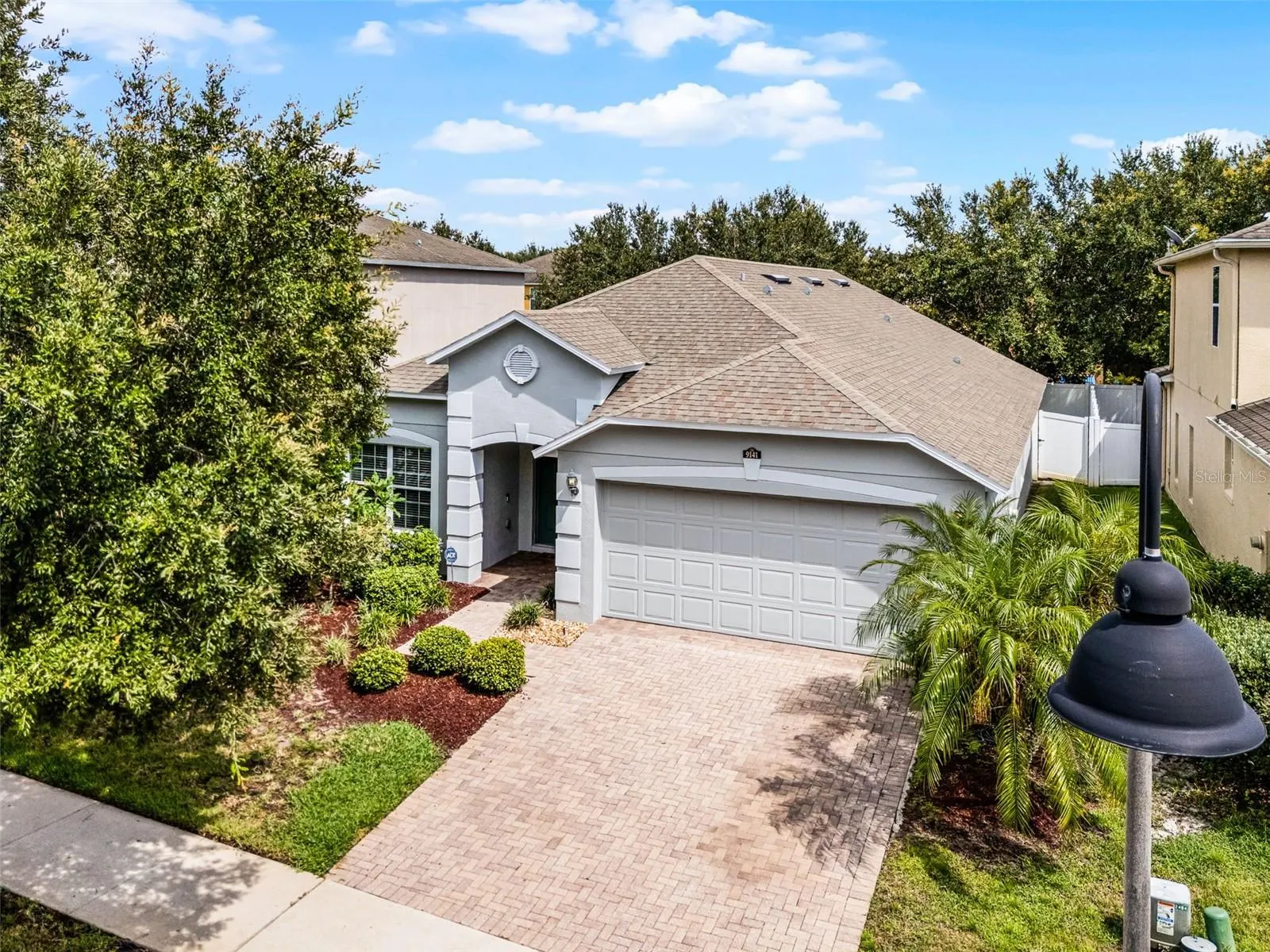 9141 OAK COMMONS WAY