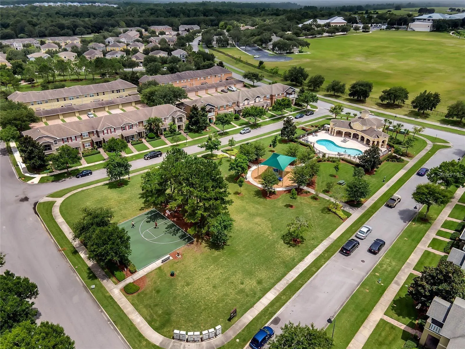 9141 OAK COMMONS WAY