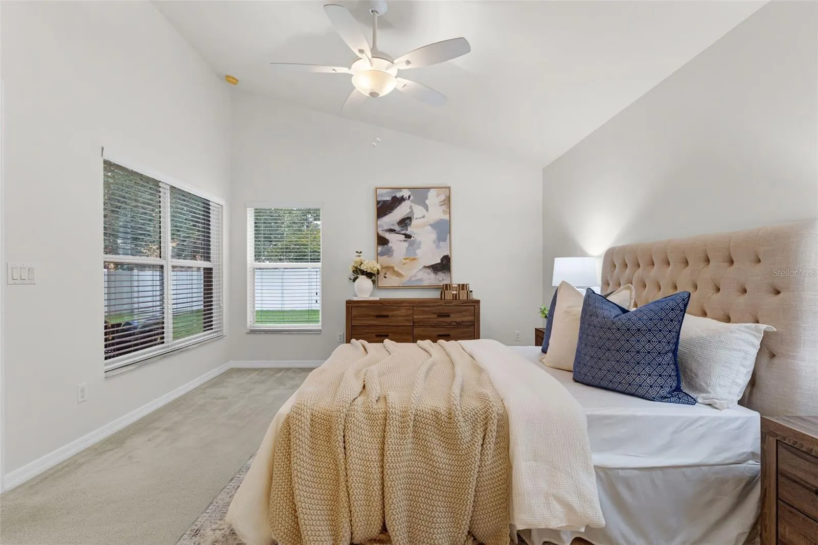 9141 OAK COMMONS WAY