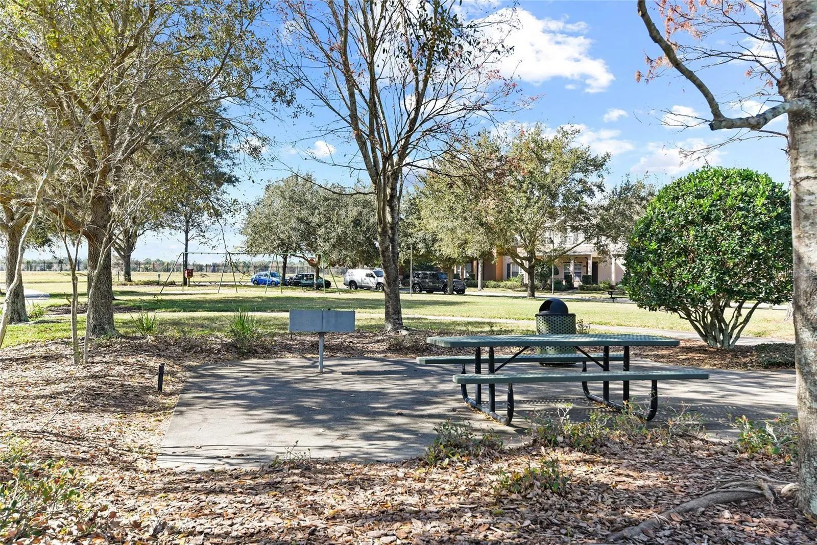 9141 OAK COMMONS WAY