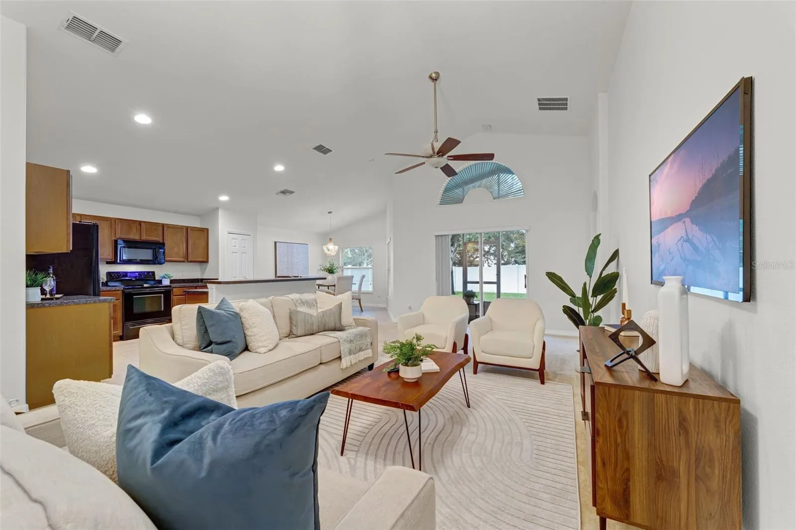 9141 OAK COMMONS WAY