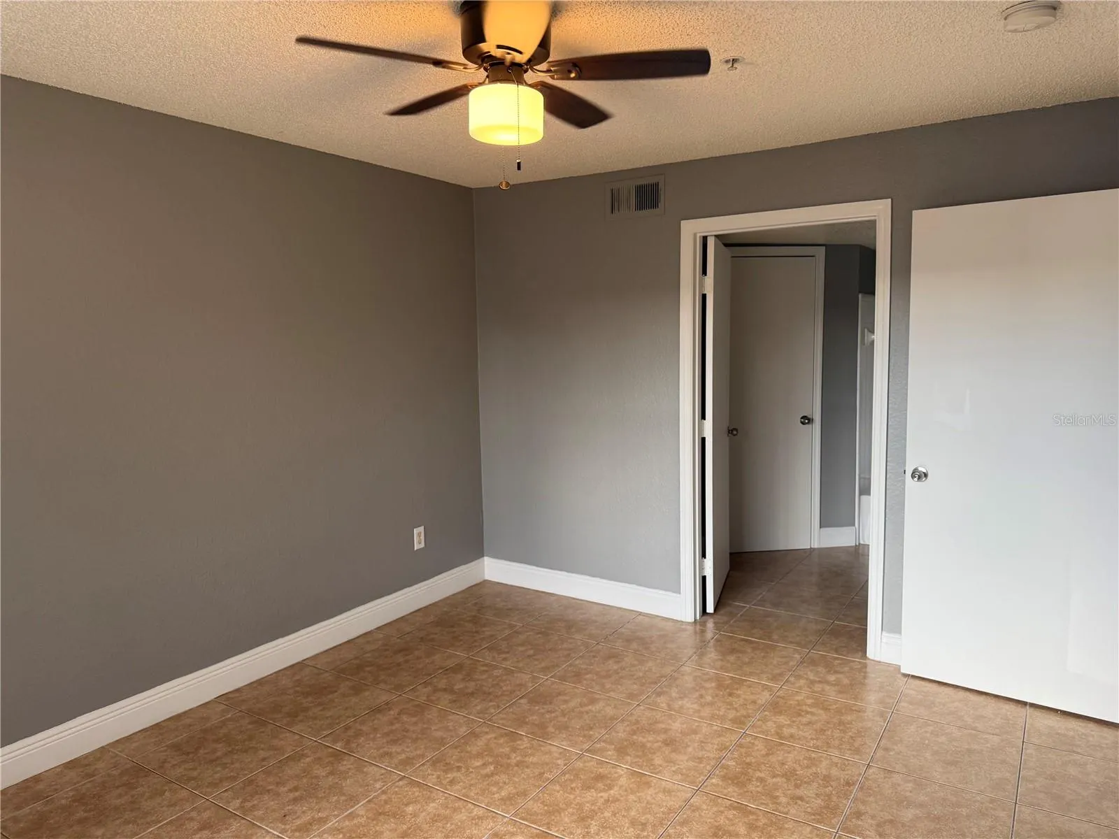 2217 GRAND CAYMAN CT #1233, #1233