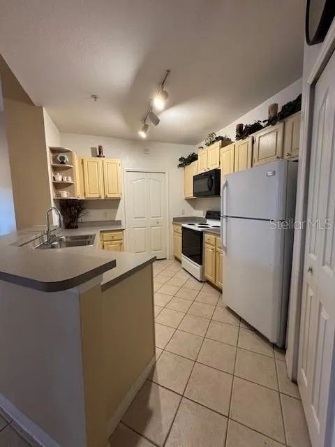 8915 LEGACY CT #301, #301