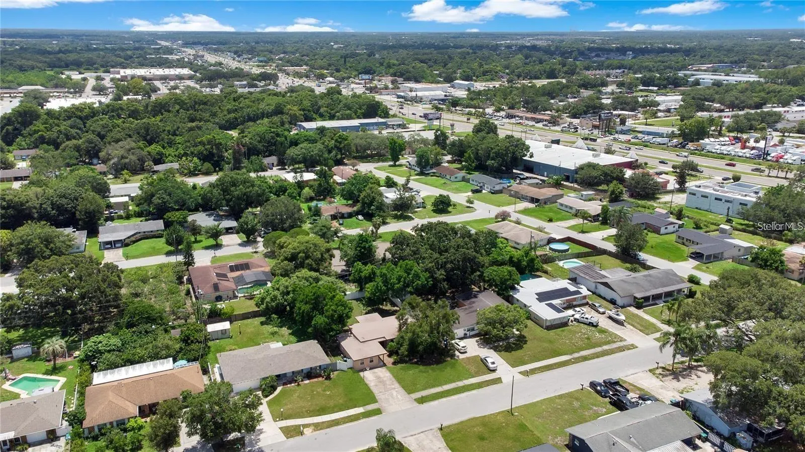 1725 MARCIA DR