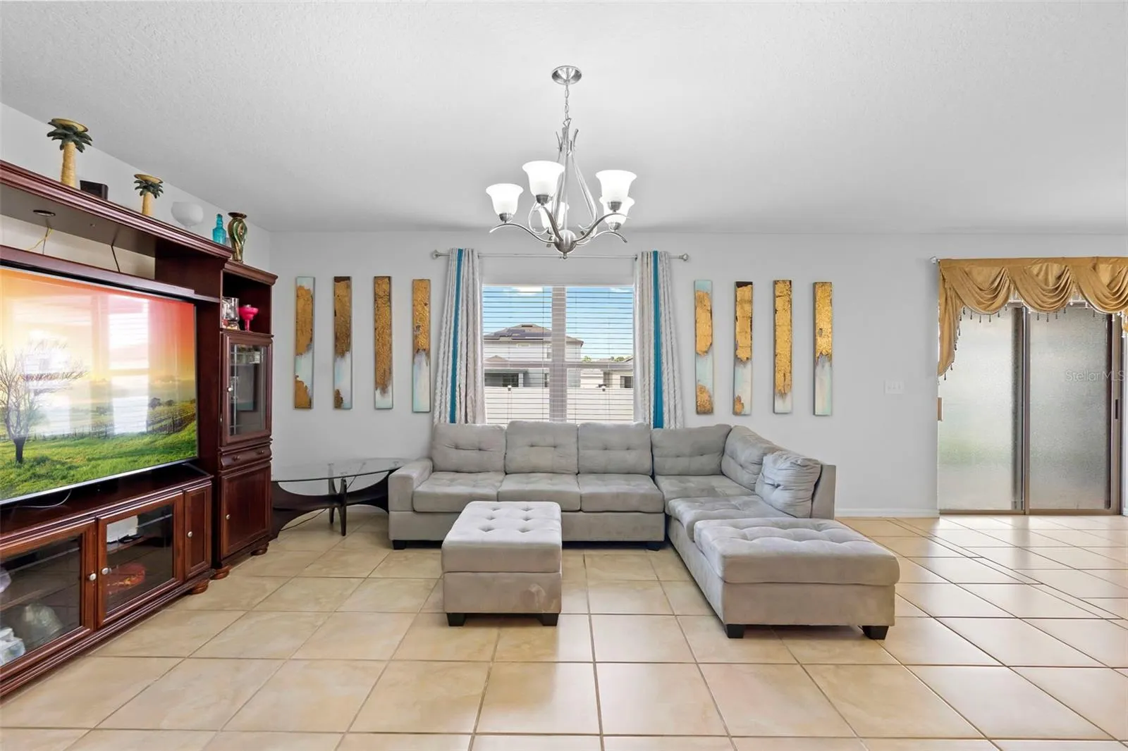 630 CITRUS ISLE BLVD