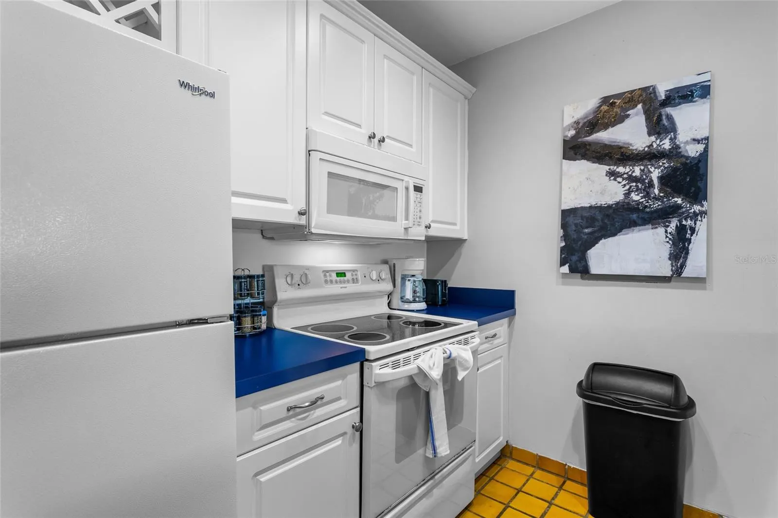 3080 CAMELOT DR #3080, #3080