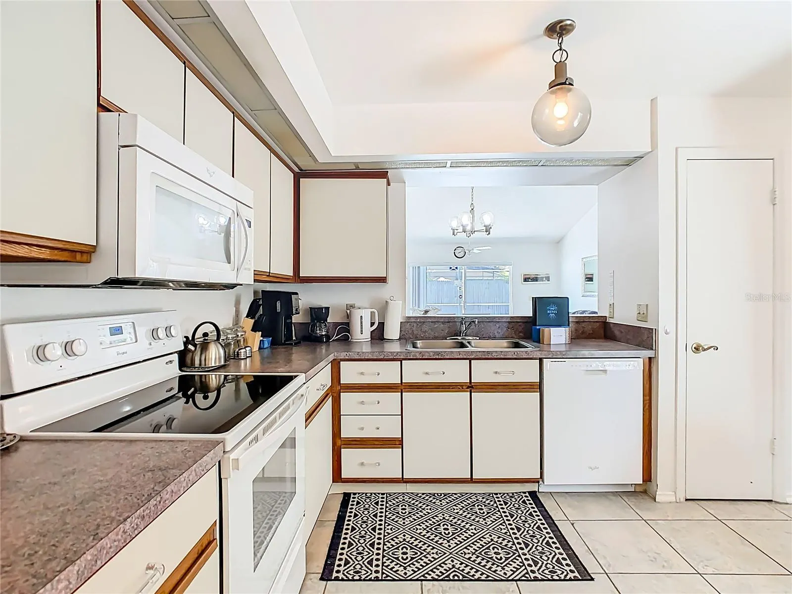 115 LOCHNESS LN