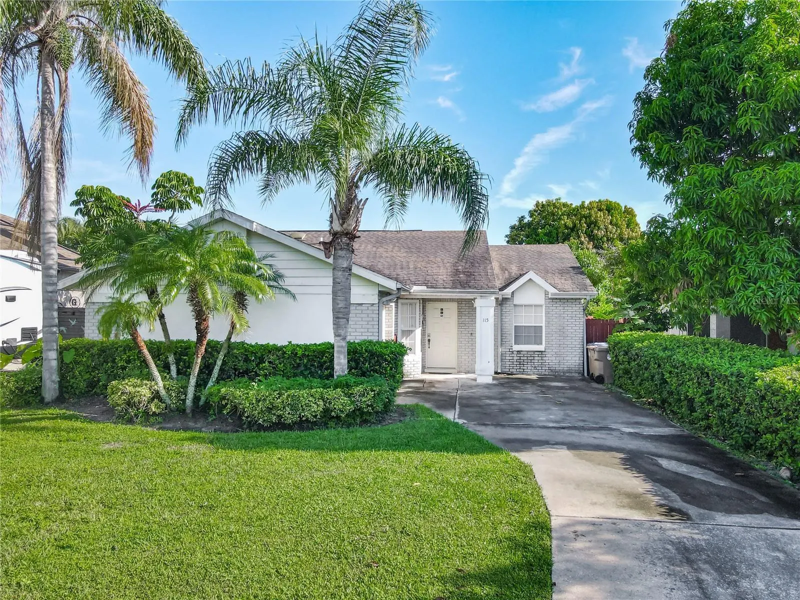 115 LOCHNESS LN