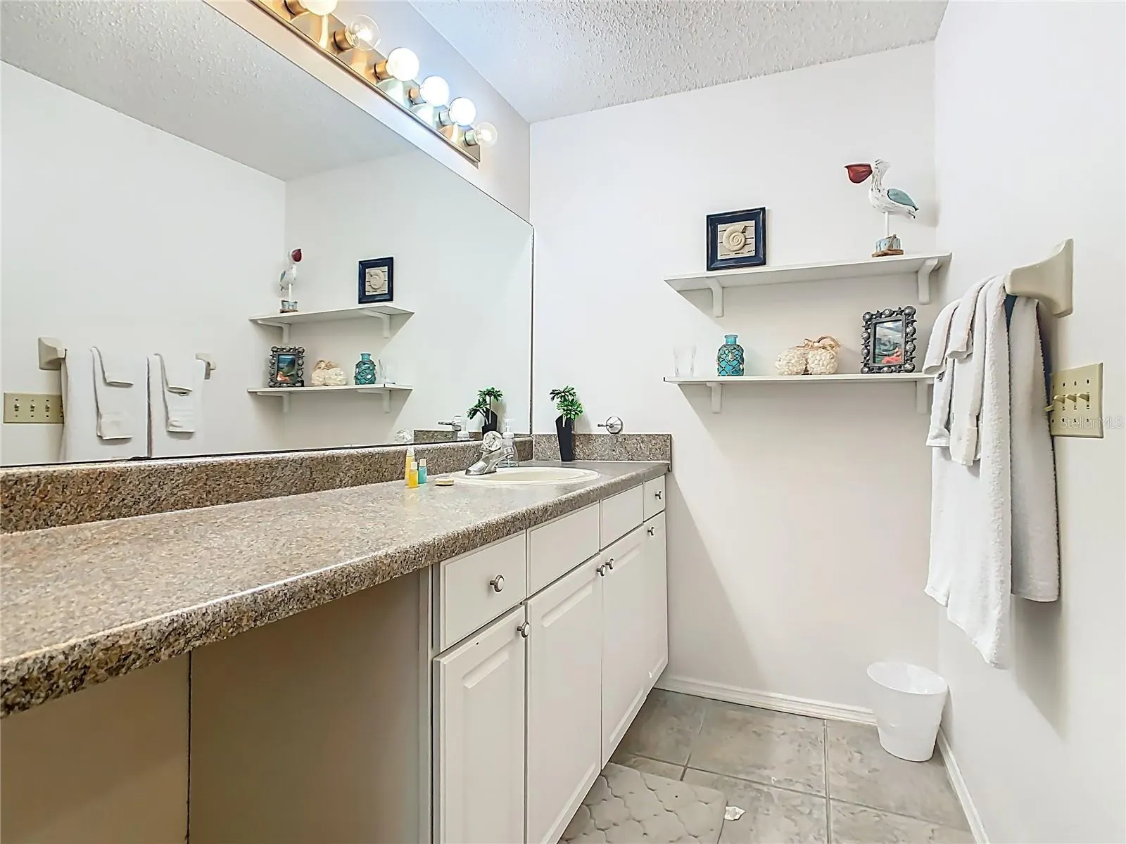 115 LOCHNESS LN
