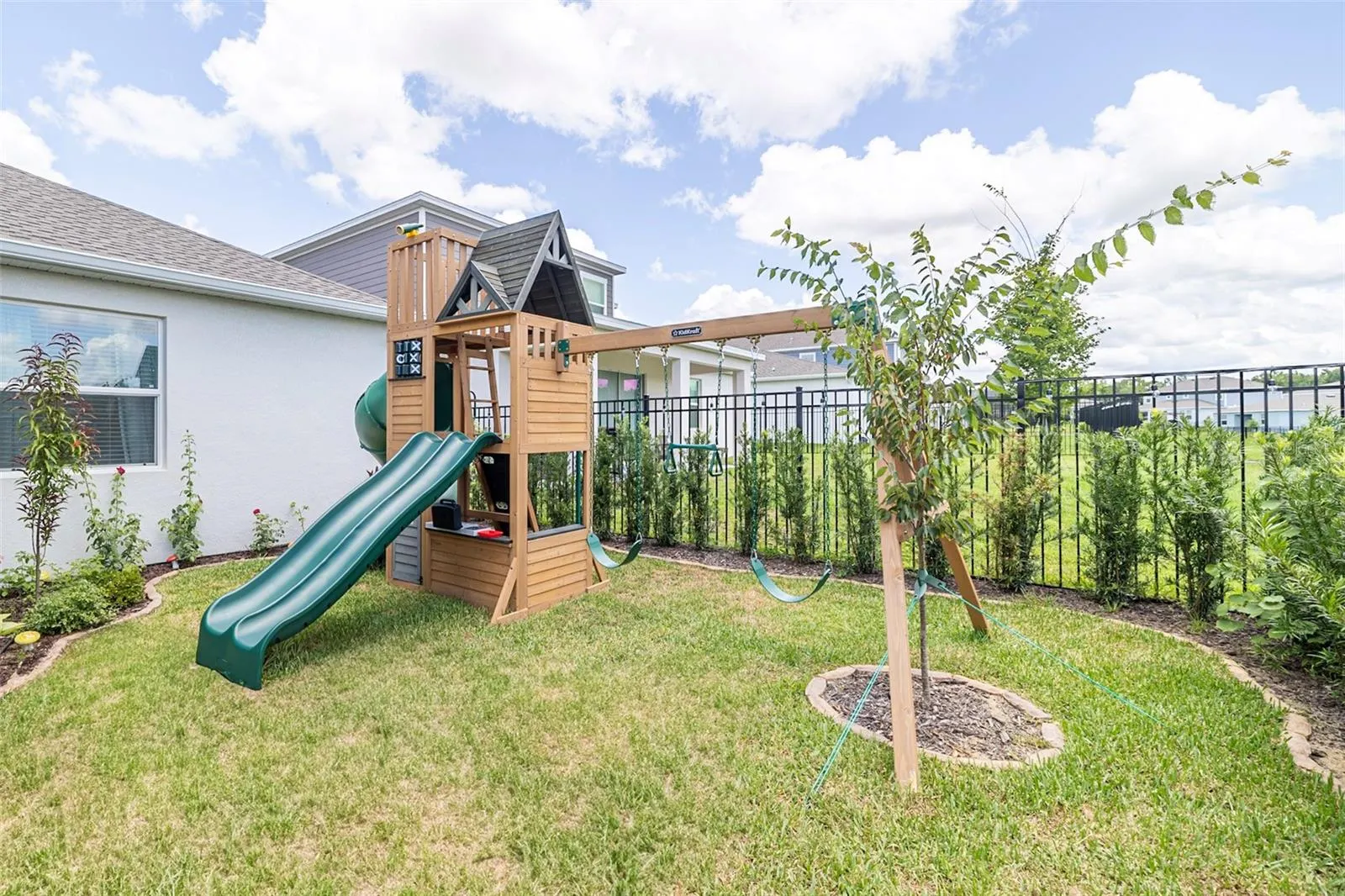 4507 HILLINGDAM RD