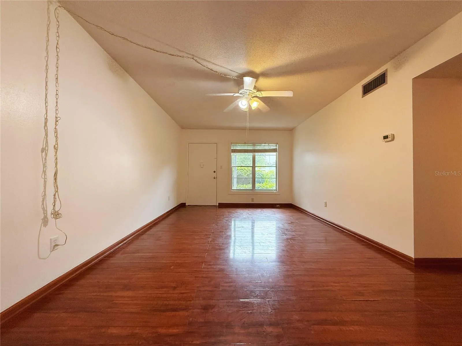 825 N PRIMROSE DR #106, #106