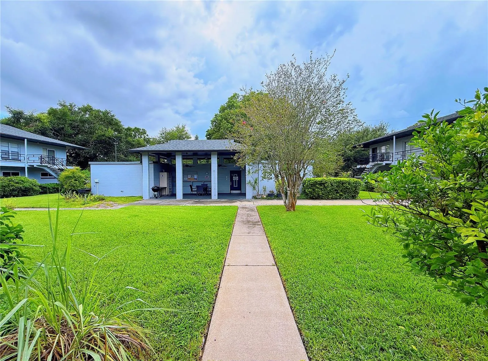 825 N PRIMROSE DR #106, #106
