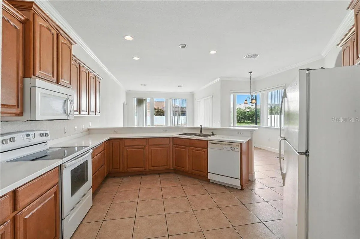 258 TERRANOVA BLVD