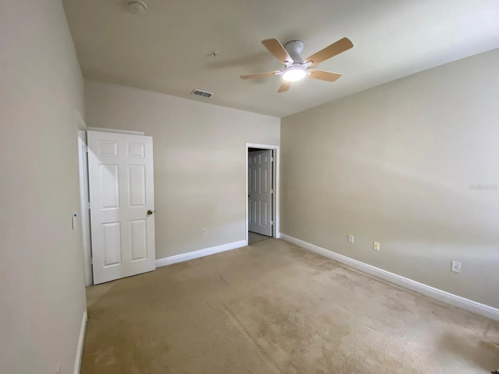 130 SOUTHERN PECAN CIR #201, #201