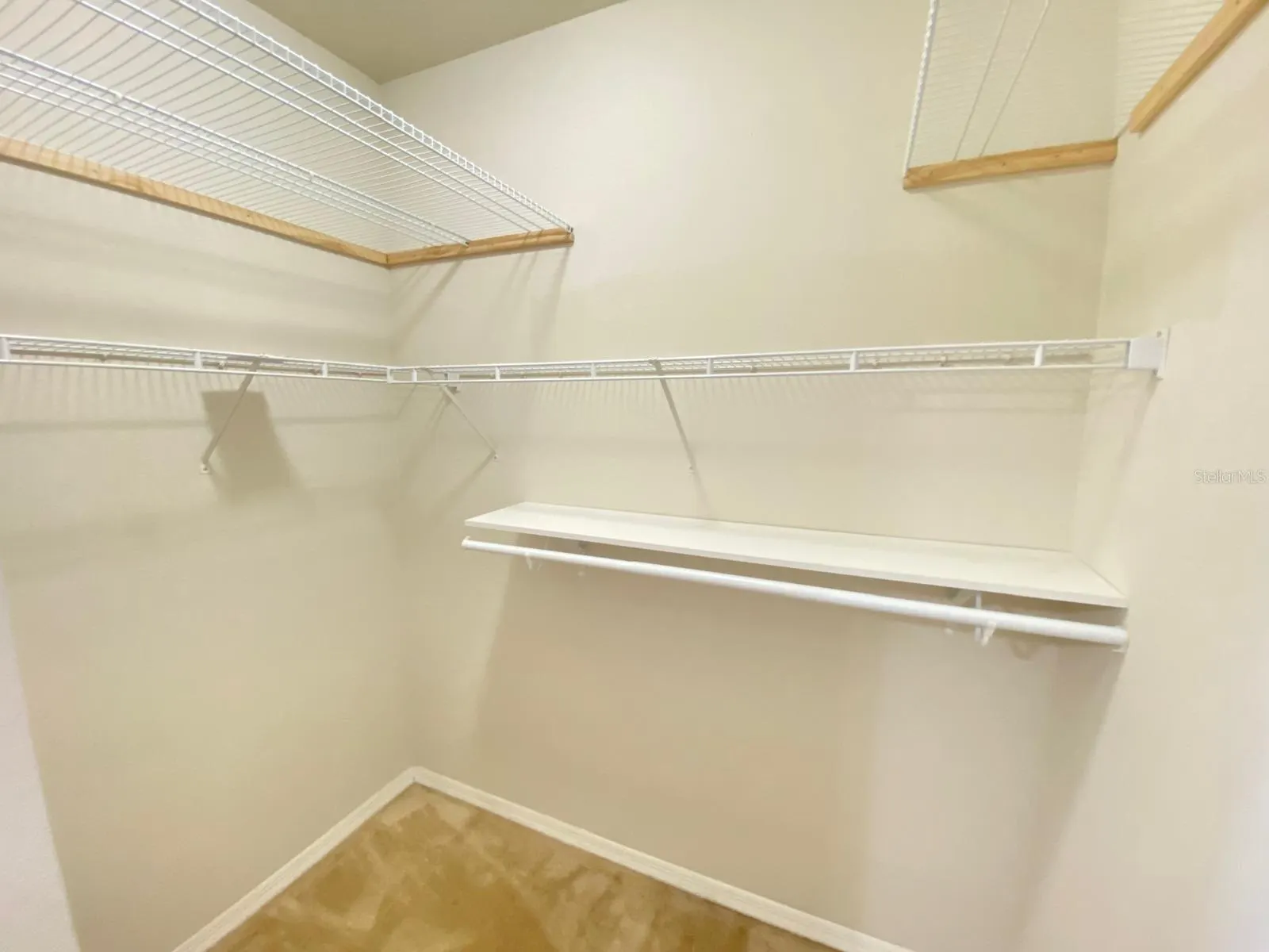 130 SOUTHERN PECAN CIR #201, #201