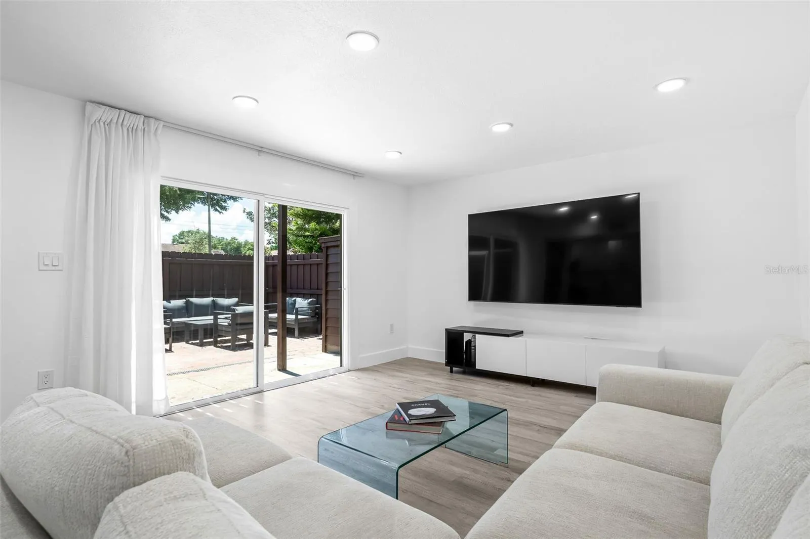 613 OLYMPIC DR #C, #C
