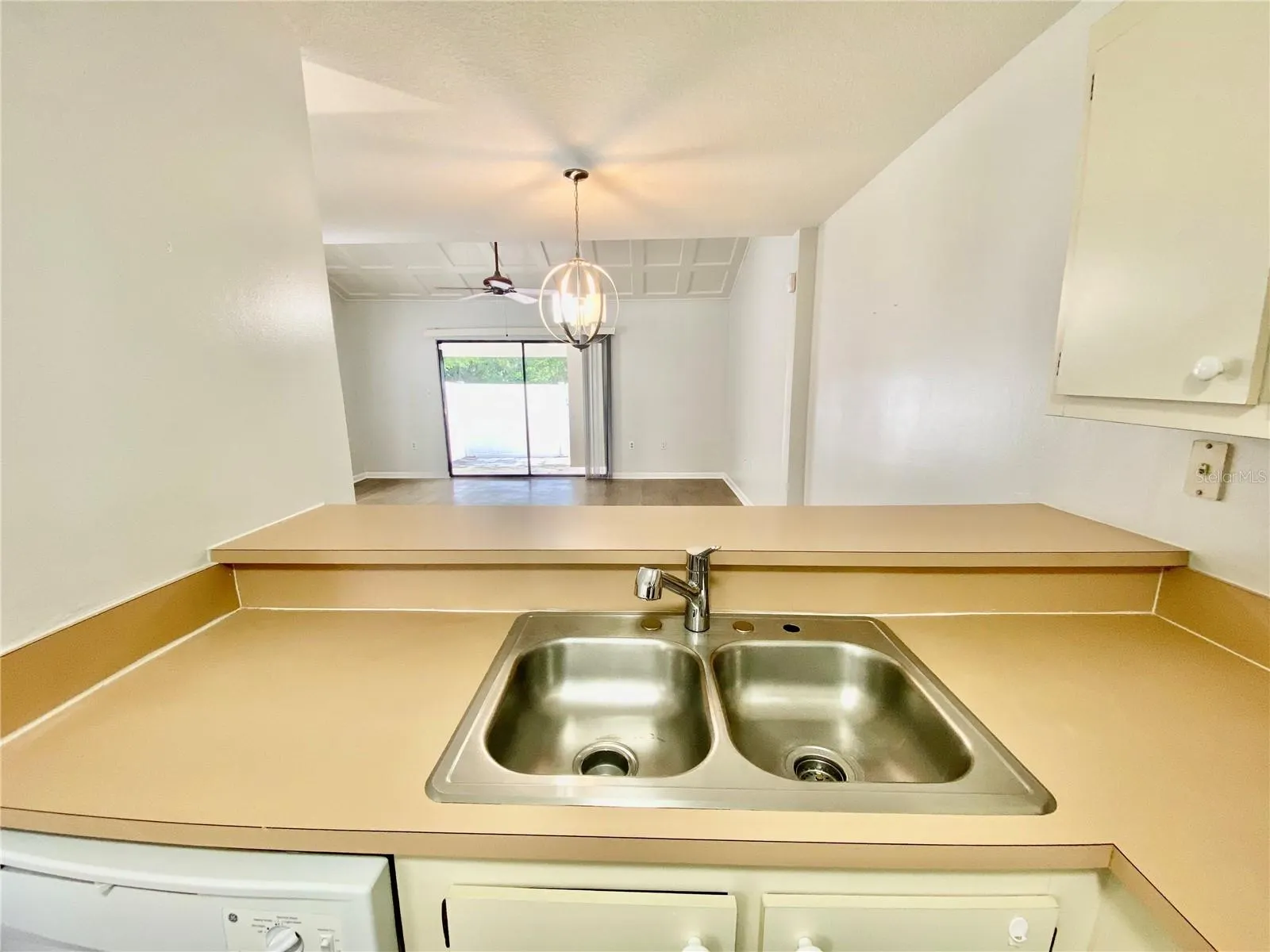5056 ERNST CT #20, #20