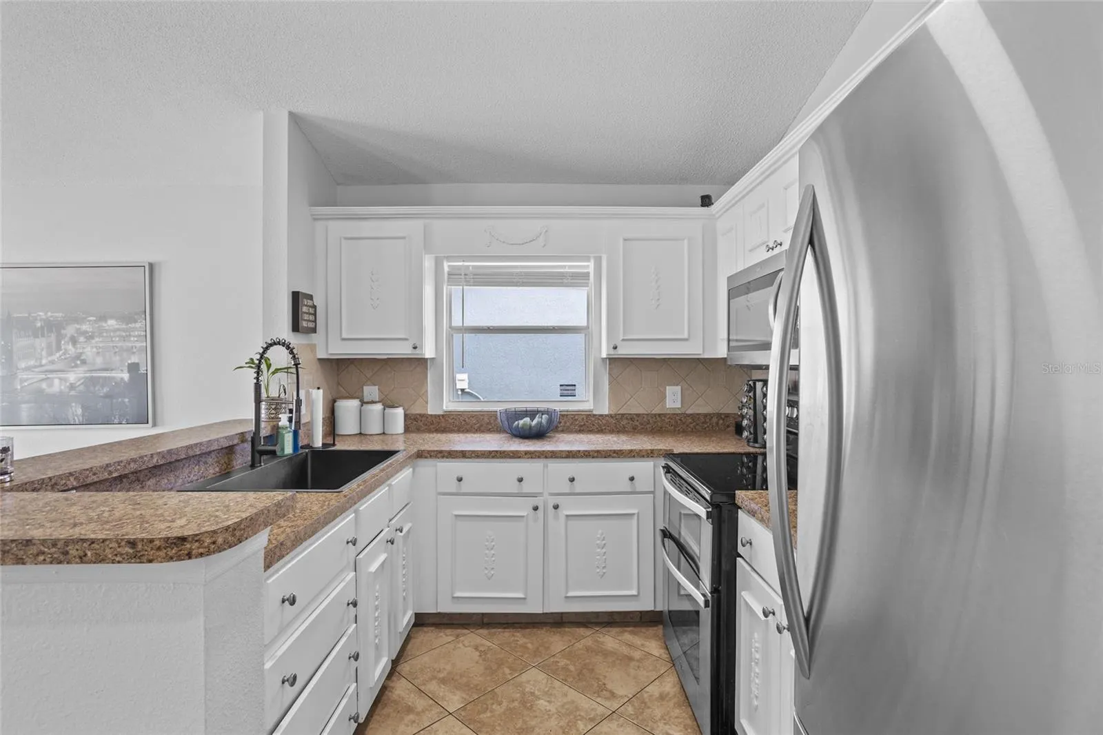 2239 SANTA LUCIA ST