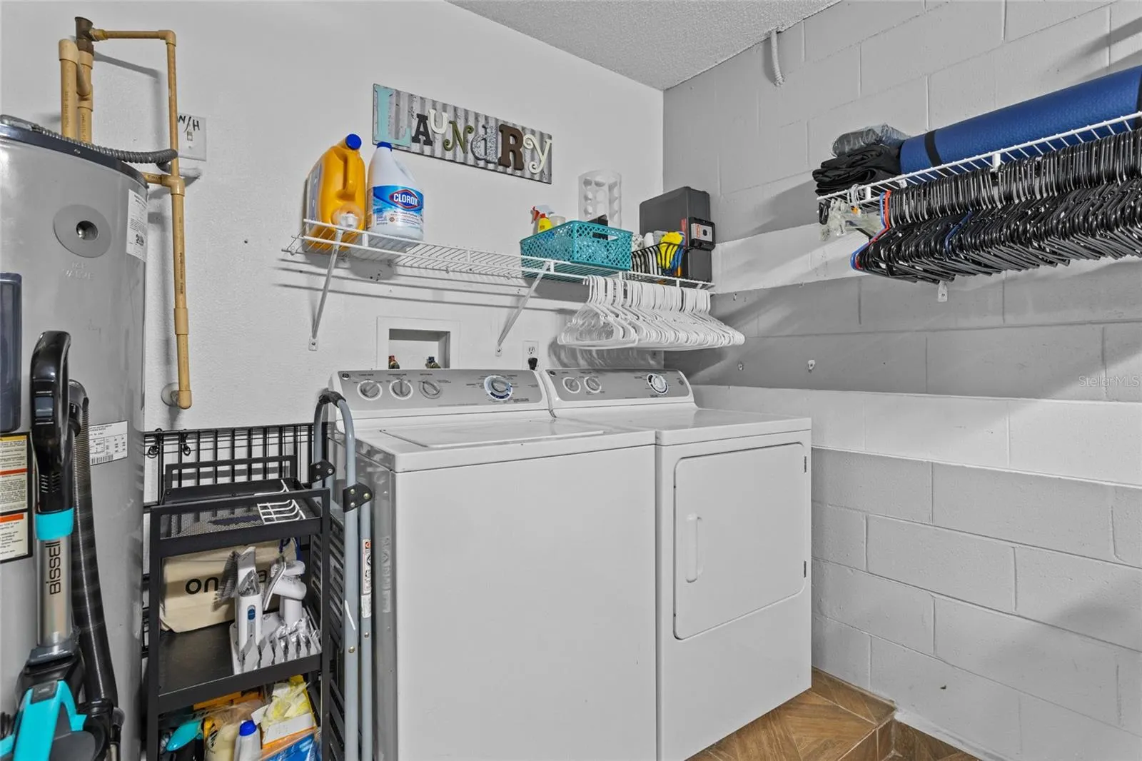2239 SANTA LUCIA ST