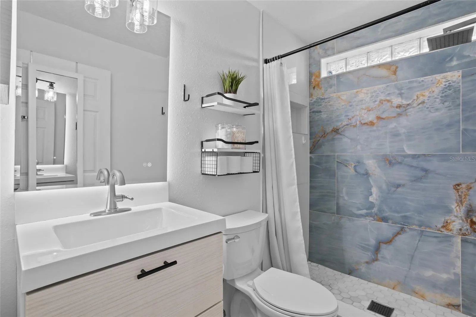 2239 SANTA LUCIA ST