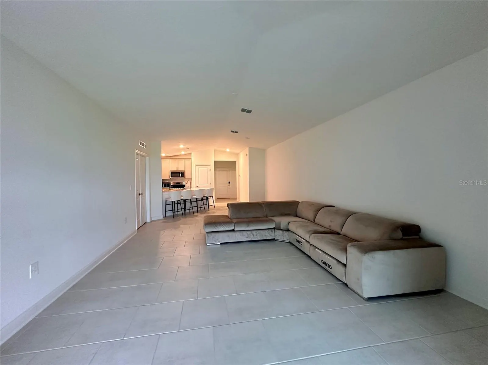 5692 STEPHENS RD