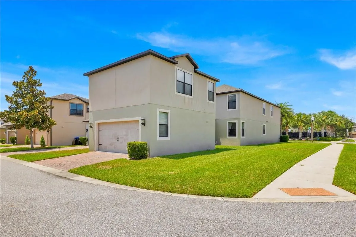 7401 ELLA LN