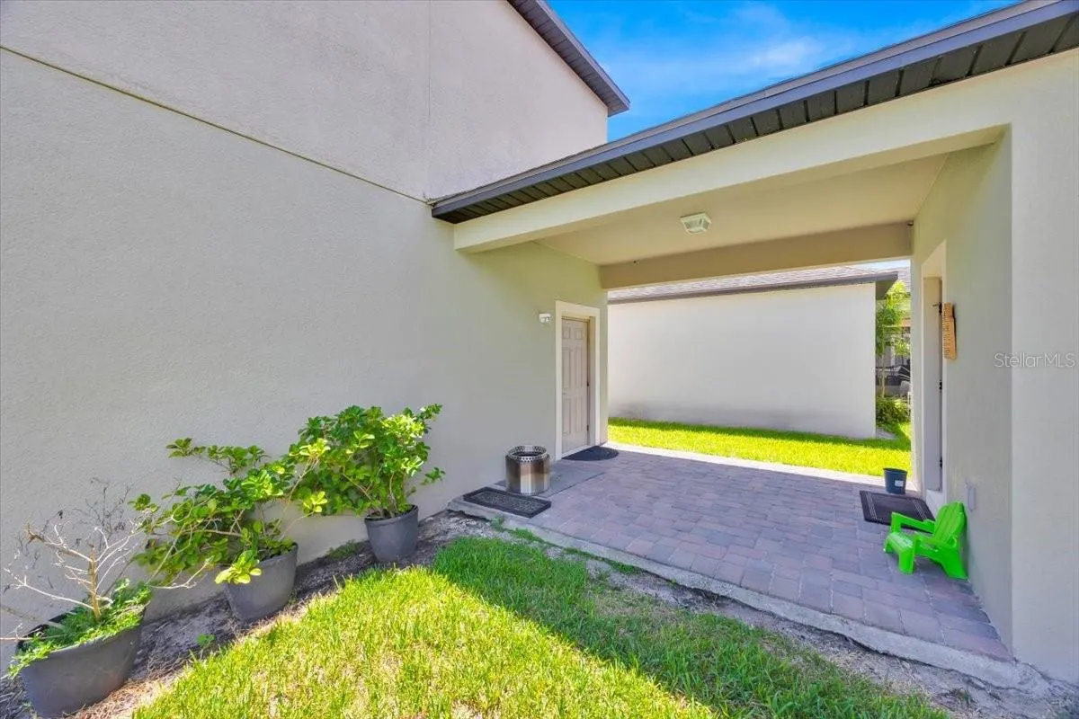 7401 ELLA LN