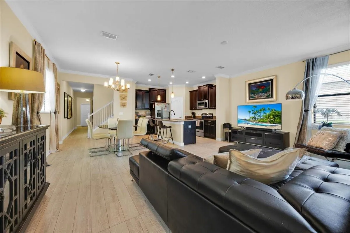 7401 ELLA LN