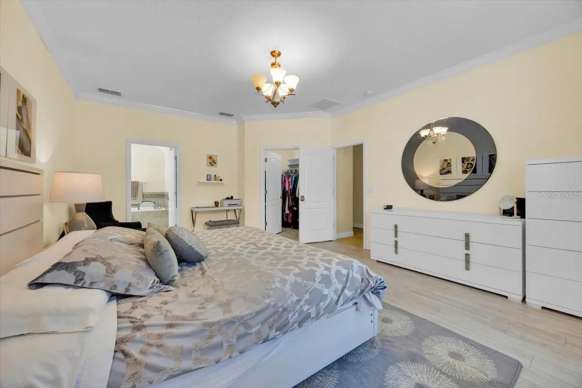 7401 ELLA LN