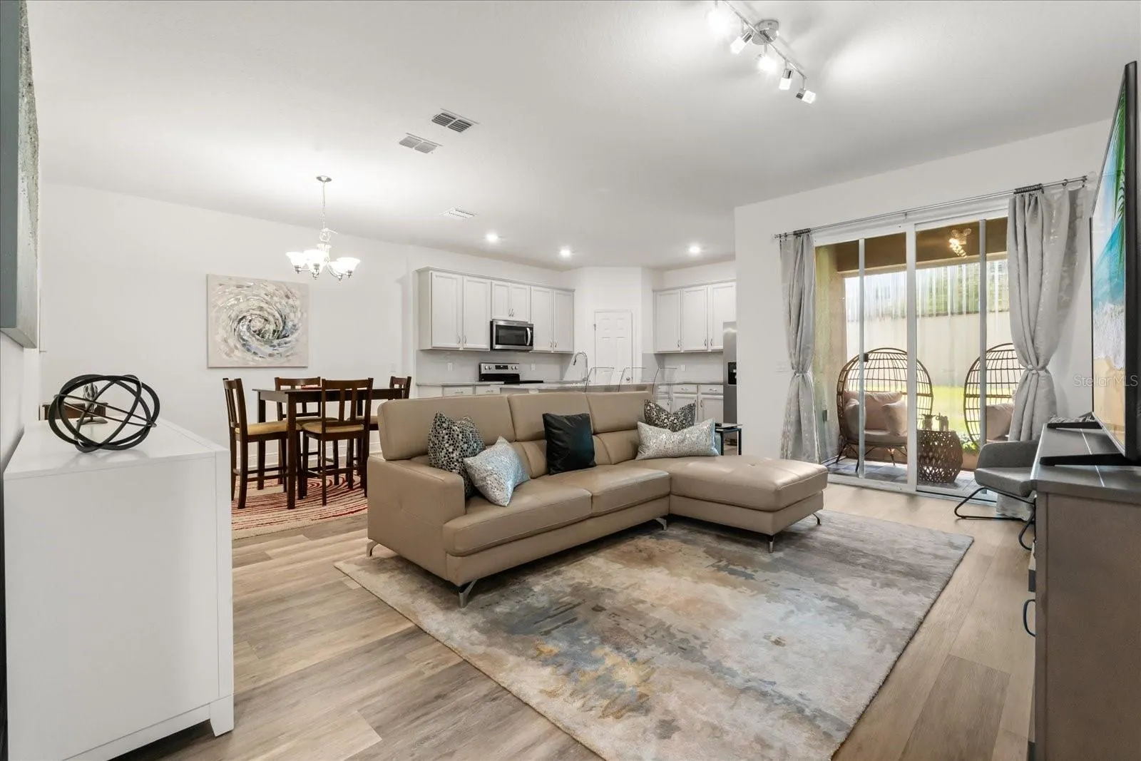 2433 FIRSTLIGHT WAY