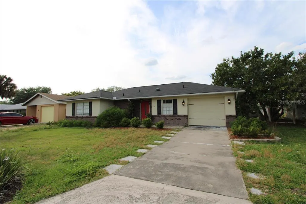 21 SANDALWOOD DR
