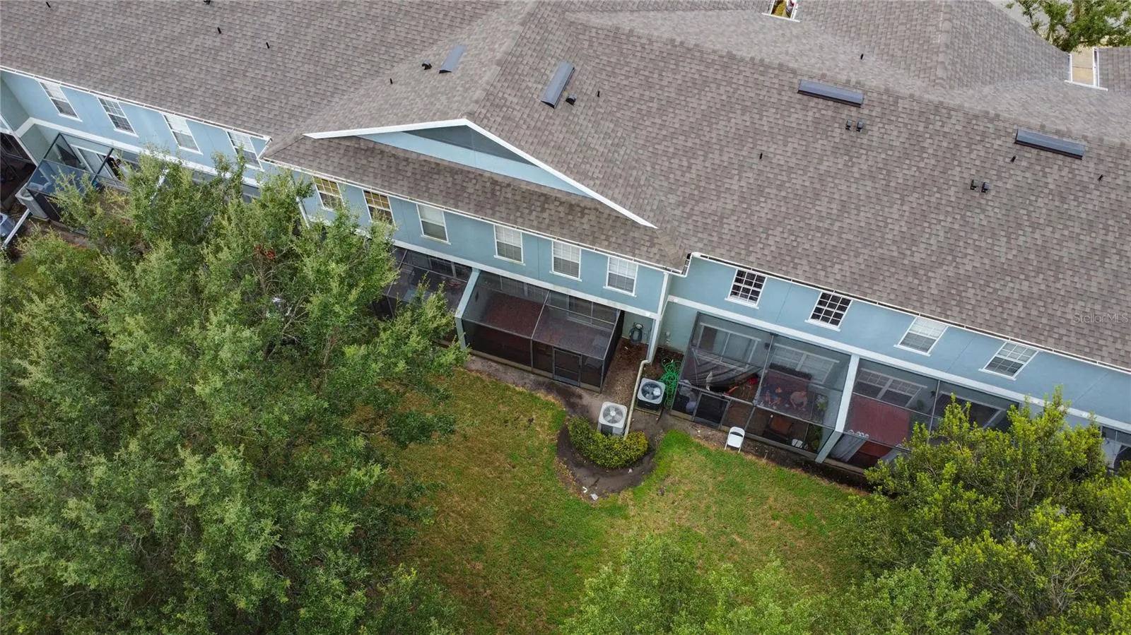 2412 CARAVELLE CIR